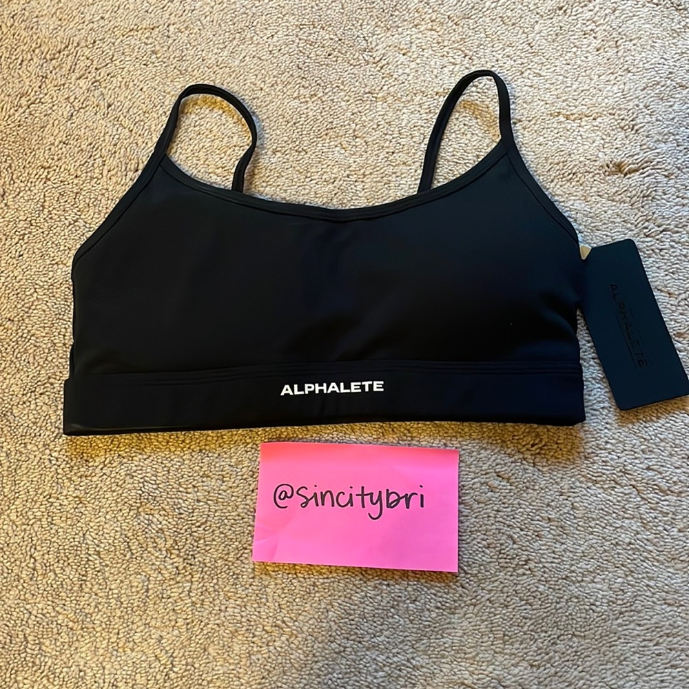 Alphalete Surface Limitless Sports Bra